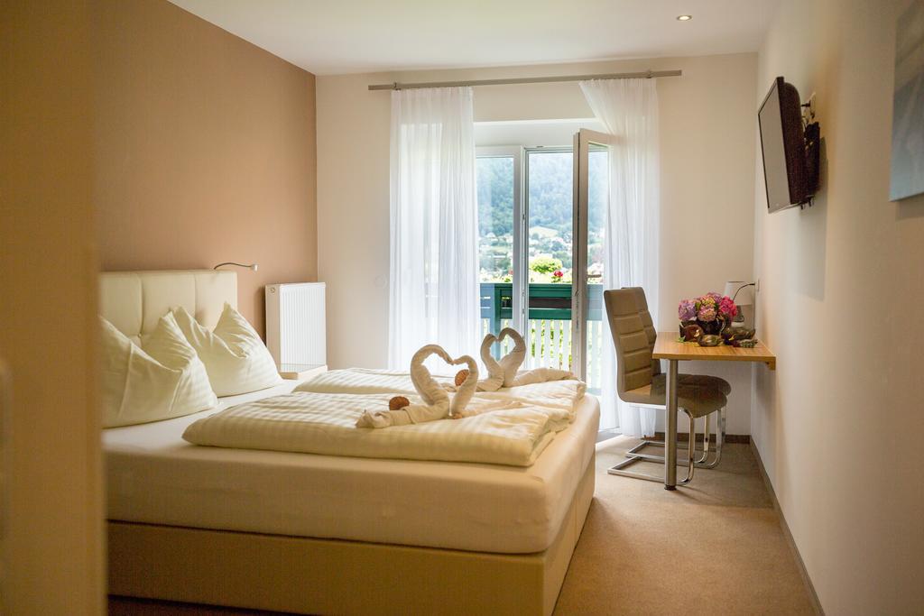 Gästehaus Krappinger/Pizzeria Mamma Mia Ossiach Esterno foto